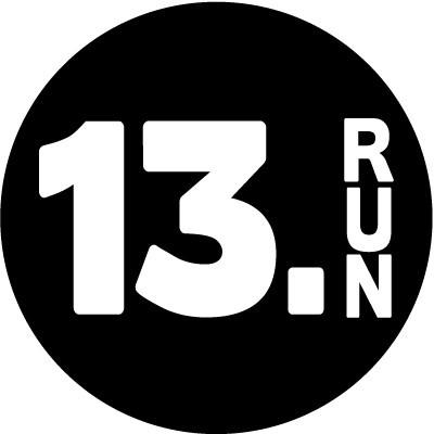 13.RUN round color sticker - Black